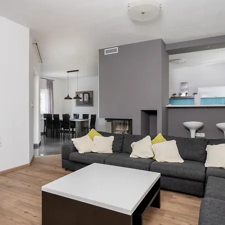 Malis Semesterbostad *